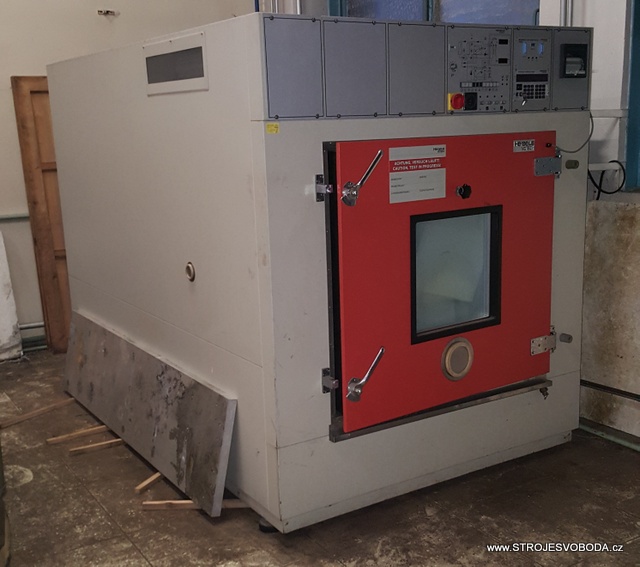 Univerzální klimatická testovací komora VUK 08/1500 (Univerzalni klimaticka testovaci komora VUK 08-1500 (1).jpg)